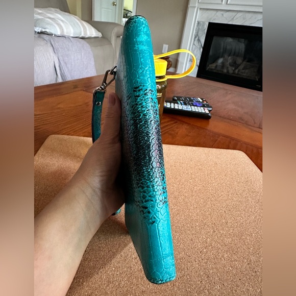 Michael Kors Snake Texture Leather Large Double Full Zip Wallet / Wrislet, Teal - Picture 10 of 15